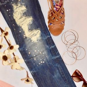 Machine Rhinestone/Ripped Jeans Size 27
